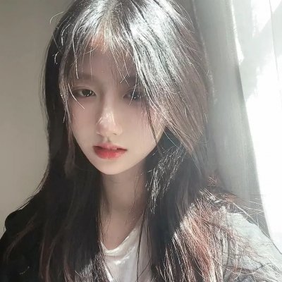圈子里的男孩